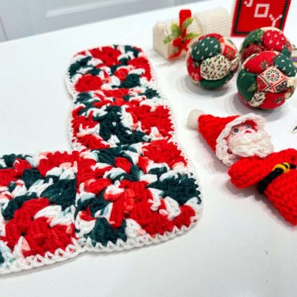 Lot of 10 Handmade Christmas Ornament and Decorations Knit Crochet Cross Stitch - Picture 3 of 9